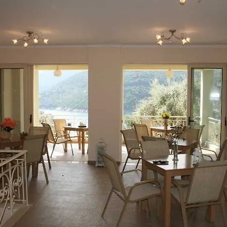 Rouda Bay 3*
